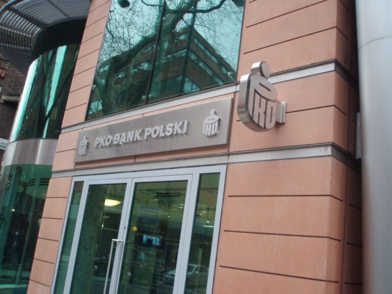 PKO BP zarobił w I kwartale 757 mln zł