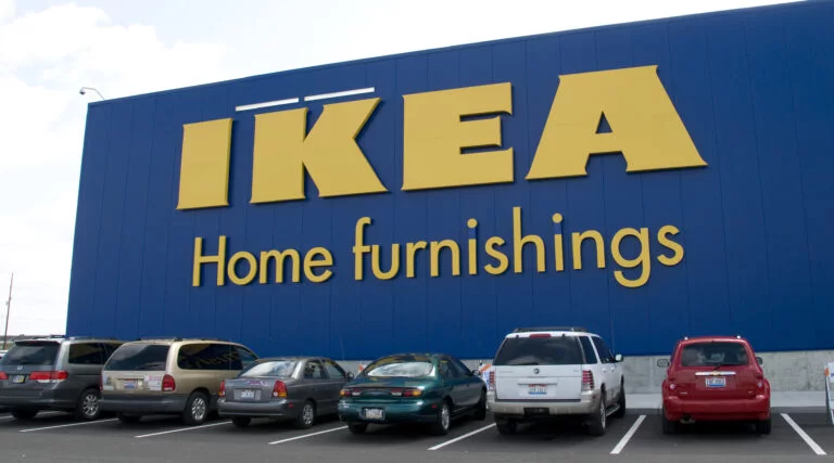 Ilu Polaków odwiedza rocznie sklepy Ikea?
