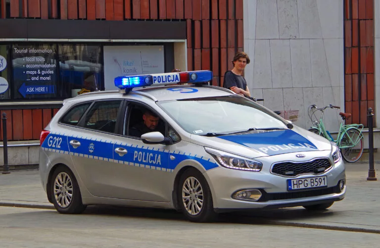 Policjant stracił prawo jazdy za prędkość