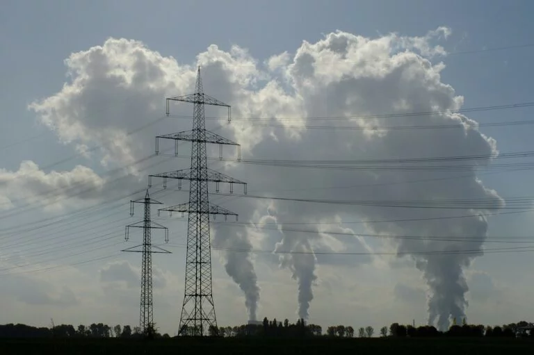 Jak Polacy oceniają jakość powietrza – raport ING Banku