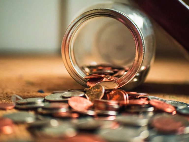 UOKiK sprawdza, czy banki oferują wakacje kredytowe