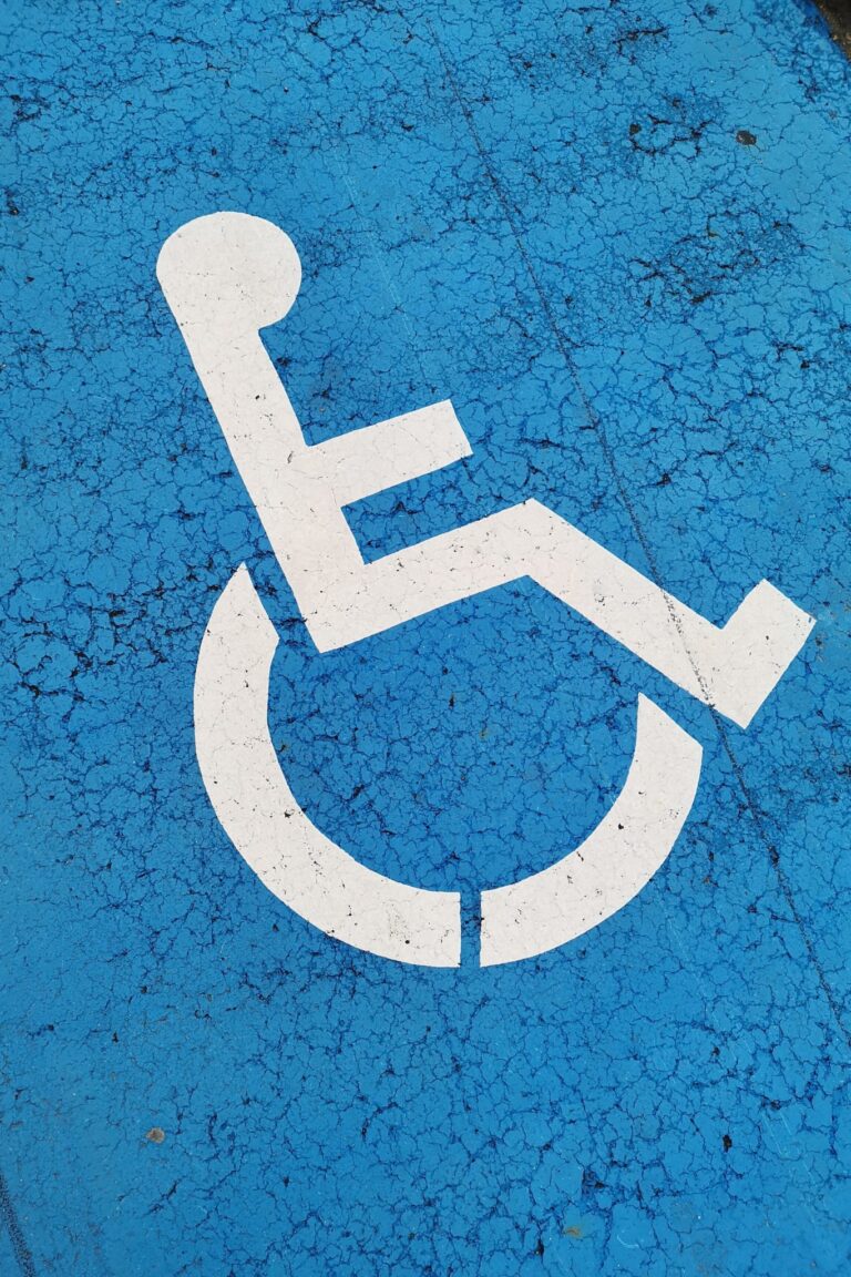 Kolekcjonerskie karty parkingowe dla niepełnosprawnych